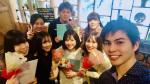卒業のアソシエイト パチリッと記念写真